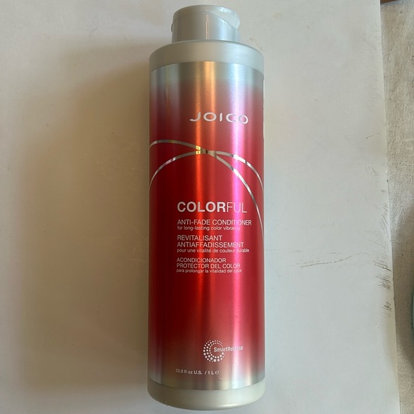 Joico colorful anti-fade conditioner (33 oz.) - Picture 1 of 3